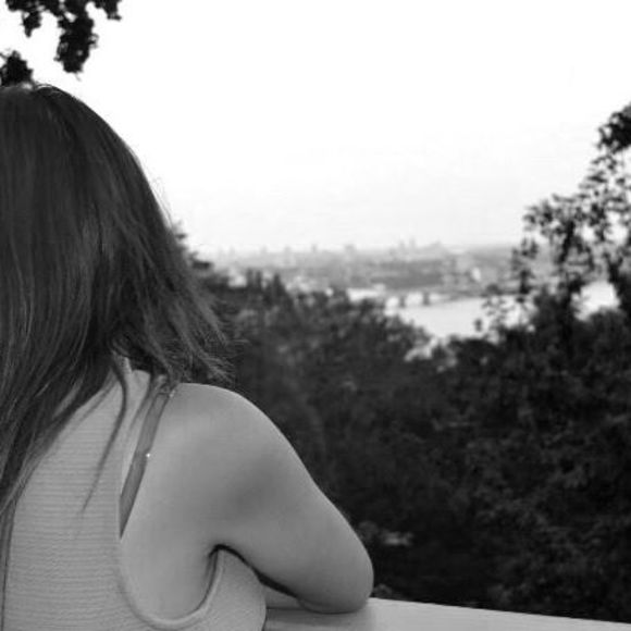 Meet your Posher, Neela - Picture 1 of 1